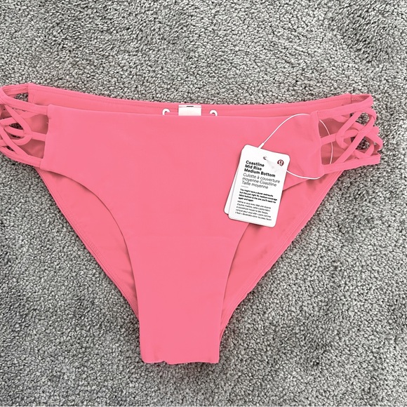 Lululemon Coastline mid rise medium bottom - Picture 4 of 6